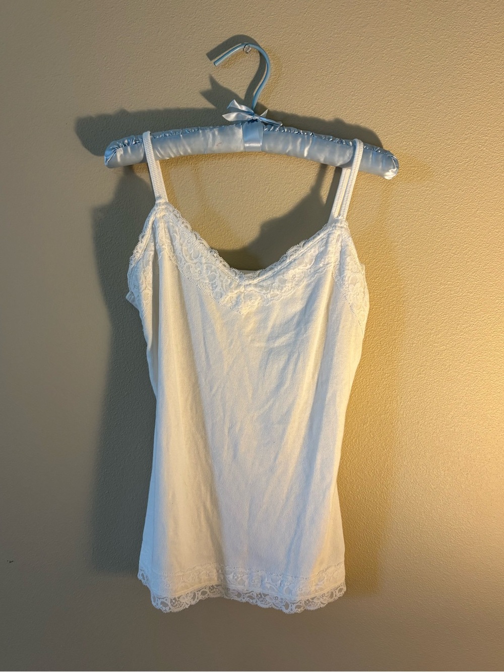 Vintage inspired Hollister White Lace-Trim Camisole!!